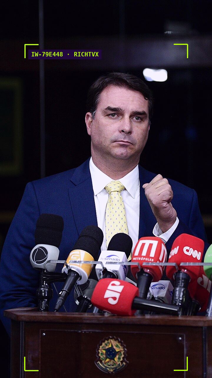 Flávio Bolsonaro Arrives in Miami Following Brazil Election Defeat